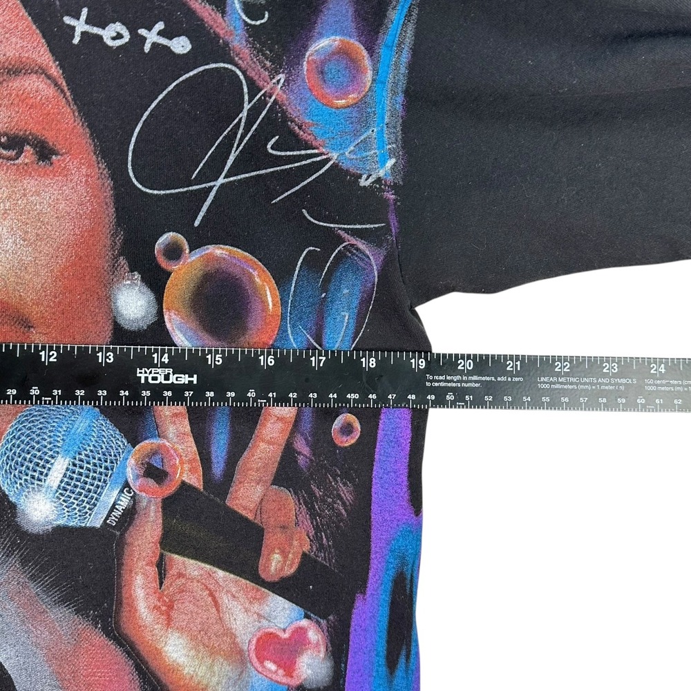 Authentic Backstock Co. Aaliyah "Hot Like Fire" All Over Print 90s R&B Shirt Med - Picture 12 of 13